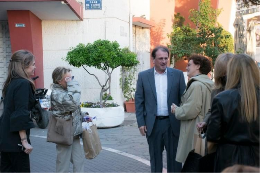 Φωτογραφίες από το Πασχαλινό Bazaar της ΑΧΤΙΔΑΣ