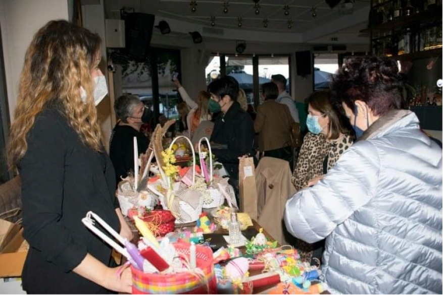 Φωτογραφίες από το Πασχαλινό Bazaar της ΑΧΤΙΔΑΣ